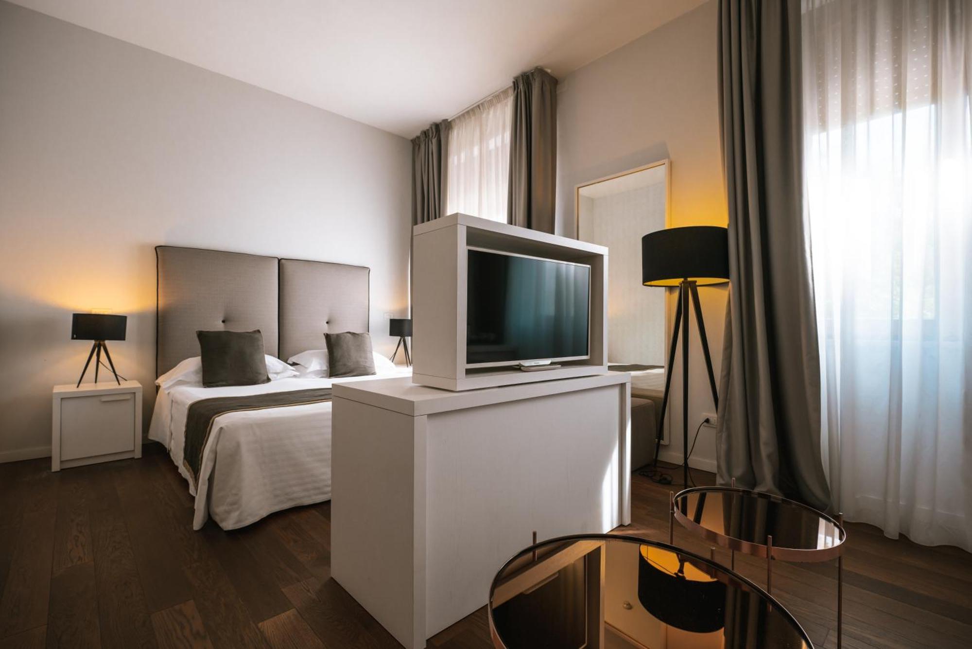 Hotel De La Ville Riccione Exteriér fotografie